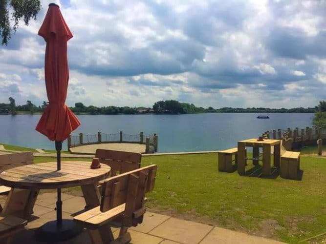 The Salsa Attractive Accomodation At Tattershall Lakes Exterior foto